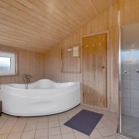 Dom wakacyjny Sofja - 150m From The Sea By Interhome